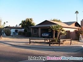 Move in Ready with Beautiful Backyard On in Phoenix, AZ