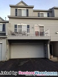 Awesome Stillwater Townhome! in Oak Park Heights, MN