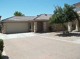 Cooper and Hunt Hwy/ Nice Single Level Hom in Chandler, AZ