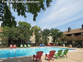 2 Bd/1 Bath Live Next to All Main Attrac in Fort Worth, TX (Photo 2 of 5)