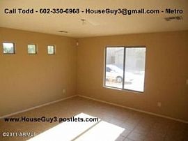 3 Bed, 1765 Sqft, $950 in Phoenix, AZ (Photo 5 of 5)