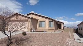 4 Bed, 1538 Sqft, $950 in Mission, AZ (Photo 2 of 5)