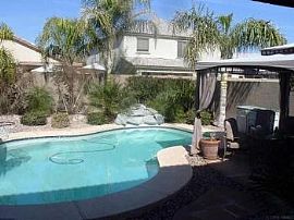 4 Bed, 2297 Sqft, $1,200 in Goodyear, AZ (Photo 3 of 5)