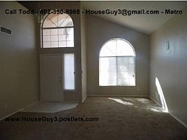 5 Bed, 2331 Sqft, $1,100 in Phoenix, AZ (Photo 3 of 5)