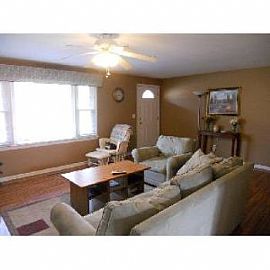 Beautiful Brick Ranch in Centerville, OH (Photo 3 of 5)