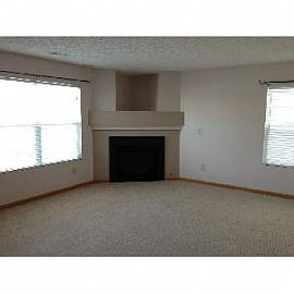 Great 3 Bdrm/ 2 5 Bath Home in Wyndham R in Columbus, OH (Photo 3 of 5)