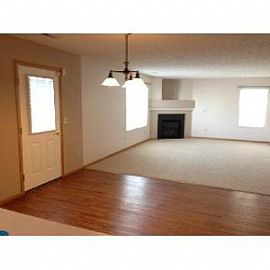 Great 3 Bdrm/ 2 5 Bath Home in Wyndham R in Columbus, OH (Photo 4 of 5)