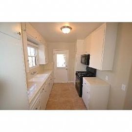 Upgraded Family Home Lower Move-In Cost in Phillips Ranch, CA (Photo 4 of 5)