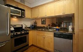 2 Bd/2 Bath Spacious Living! Enjoy Our P in Costa Mesa, CA (Photo 4 of 5)