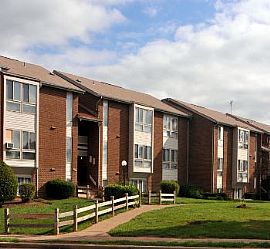 Walking Distance to Beautiful Parks! in Manassas, VA