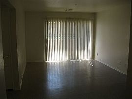 2 Bedroom in Desert Hot Springs with Dishw in Desert Hot Springs, CA (Photo 3 of 5)