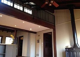 4 Bedroom Home with Hill View in Los Angeles, CA (Photo 3 of 10)