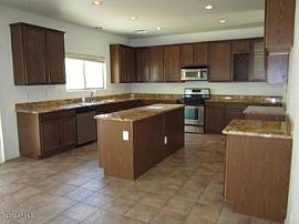 5 Bed, 3817 Sqft, $1,550 in Sun City, AZ (Photo 2 of 5)