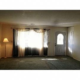 Nice 3 Bed, 1 5 Bath Home in Springdale in Cincinnati, OH (Photo 2 of 5)