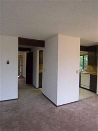 Apartment in Edmonds in Edmonds, WA (Photo 3 of 5)