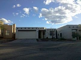 Newly Updated! Gorgeous Home in Great Ar in Tucson, AZ (Photo 2 of 5)