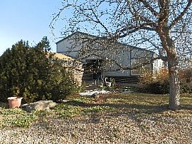 4 Bedrooms - Cherry Creek Shcools in Aurora, CO (Photo 2 of 3)