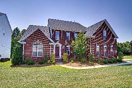 5 Br W/master Down and Basement in Verdict in Denver, NC
