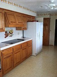 6 Br/ 4ba with 2 Master Suites and Great Y in La Mesa, CA (Photo 3 of 5)