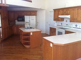 Waterfront Contemporary 3 Br W/loft and Mo in Neuse Forest, NC (Photo 2 of 5)