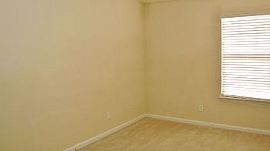 3 Br Town House W/1-Car Garage in Callow in Charlotte, NC (Photo 4 of 5)