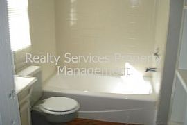 Single Family Rental Home in Fort Myers in Fort Myers, FL (Photo 4 of 5)