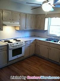 Completely Renovated 5 Bedroom Stone Mtn in Stone Mountain, GA (Photo 2 of 5)