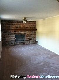 Completely Renovated 5 Bedroom Stone Mtn in Stone Mountain, GA (Photo 5 of 5)