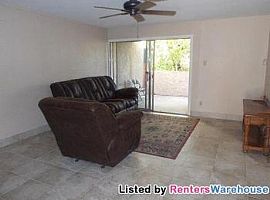 $200 Off Move In! Great 2bd Condo W/util in Scottsdale, AZ (Photo 3 of 5)