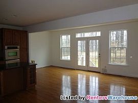 3 Bed/3.5 Bath Townhome W/2 Car Garage I in Cloverly, MD (Photo 3 of 5)