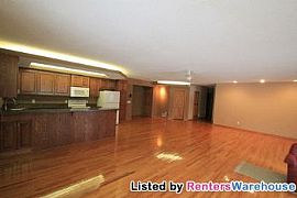 Gorgeous Lower Level Living in Luxury Ho in Andover, MN (Photo 3 of 5)