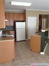 Stunning 2 Bedroom Townhome in Heart Of in Kennesaw, GA (Photo 3 of 5)