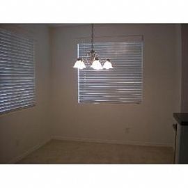 2 Weeks Free!! 3 Bed + Loft/2 Bath in Po in Gilbert, AZ (Photo 3 of 5)