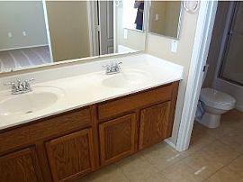 2 Bed / 2.5 Bath in Tempe at The Villagi in Tempe, AZ (Photo 4 of 5)