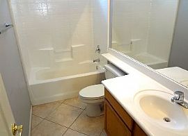 4 Bed / 3 Bath in Mesa! Gated Community in Mesa, AZ (Photo 4 of 5)