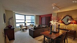 2 Bd/2 Bath Our Convenience Amenities Ma in Chicago, IL (Photo 2 of 5)