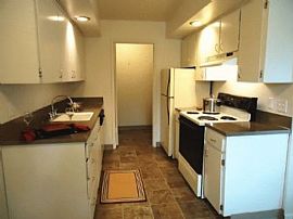 2 Bd/1 Bath Ask About Our Fully Renovate in Lake Grove, OR (Photo 3 of 5)