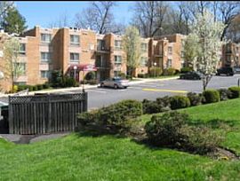 Great Living Spaces, Quiet Neighborhood! in Aspen Hill, MD (Photo 3 of 5)