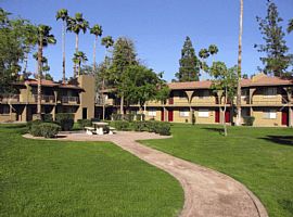 2 Bd/1 Bath Comfortable Living with Abun in Phoenix, AZ