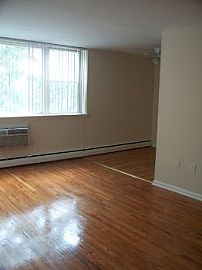 Philadelphia Apts in The Heart of East M in Lynnewood Gardens, PA (Photo 2 of 3)