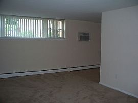 Philadelphia Apts in The Heart of East M in Lynnewood Gardens, PA (Photo 3 of 3)