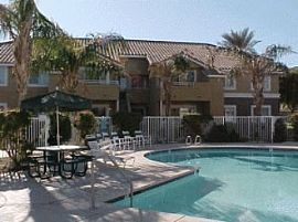 La Quinta 2 Bed with Balcony, Dishwasher in La Quinta, CA (Photo 3 of 5)