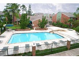 2 Bd/2 Bath Free Rent! Plus a Free Mov in Houston, TX (Photo 5 of 5)