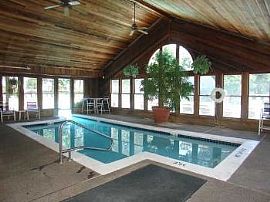 Pool, Spa, Fitness Center, and On-Site L in Lenexa, KS (Photo 2 of 5)