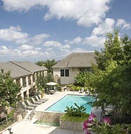 2 Bd/1 Bath Vistas Luxury Apartments in Fort Worth, TX (Photo 5 of 5)