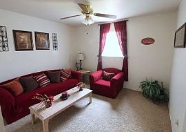 2 Bd/1 Bath Spacious Living Areas! in Denver, CO (Photo 3 of 5)