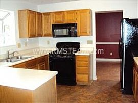 Great 4br 2story Home with Recent Renova in Lawrenceville, GA (Photo 4 of 5)