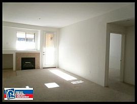 2 Br/ 2 Ba Condo in Gated Complex in Murrieta, CA (Photo 4 of 5)