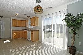 3 Br W/loft and Great Master Suite in Mapl in Charlotte, NC (Photo 3 of 5)