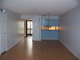 Dual Master Suite Condo in Prime Locatio in Scottsdale, AZ (Photo 2 of 5)